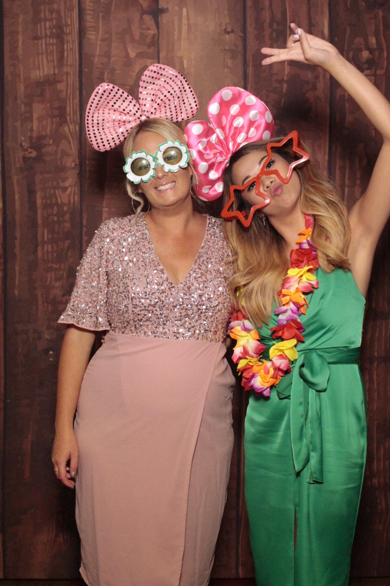 Samantha & Sean's Wedding | View more photos from the event at gallery.myphotoboothexperience.co.uk/u/MyPhotoBoothExperienceLtd/Samantha-Seans-Wedding